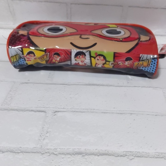 Ryan's World pencil case NWT - Picture 2 of 6